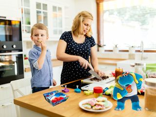 Sposoby na spędzanie wolnego czasu z dziećmi - baw się i gotuj!