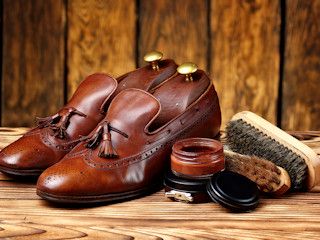 Wskazówki jak dbać o skórzane buty
