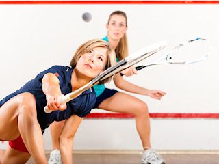 Squash – idealny sport dla kobiet.