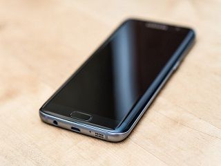 Jak chronić telefon Samsung S7 Edge i zachować jego kobiecy styl?