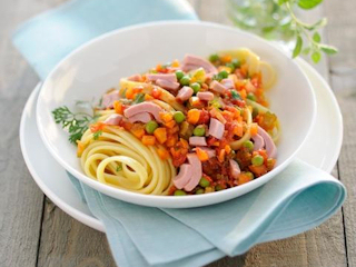 Linguine z tuńczykiem i groszkiem