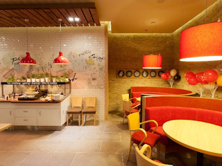 Pizza Hut otwiera kolejną restaurację we Wrocławiu i zaskakuje nową koncepcją