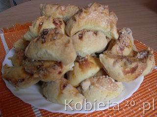 Rogaliki z jabłkami