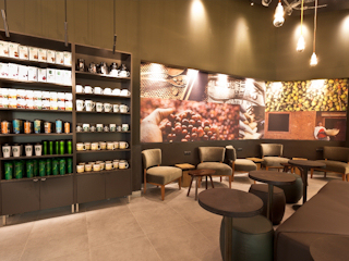 Starbucks otwiera kawiarnię w jednym z najwyższych budynków w Polsce